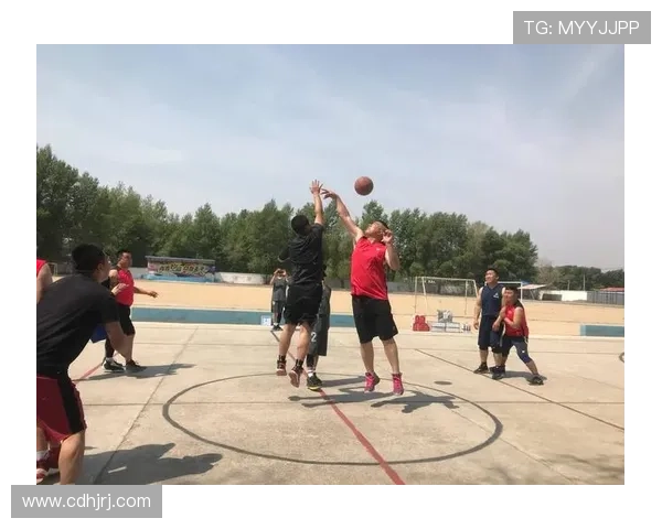 比赛开始规则详解：跳球与中圈发球如何执行？